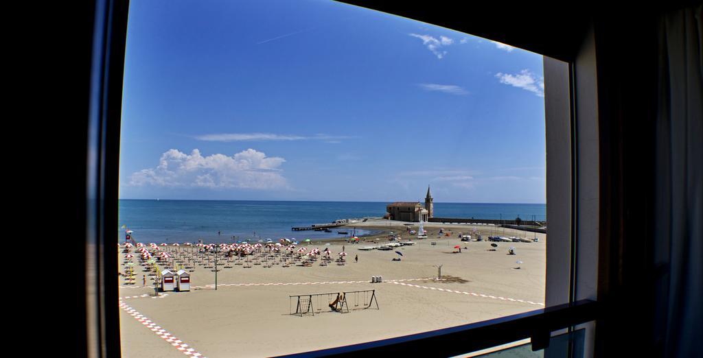 Hotel Sara Caorle Ruang foto